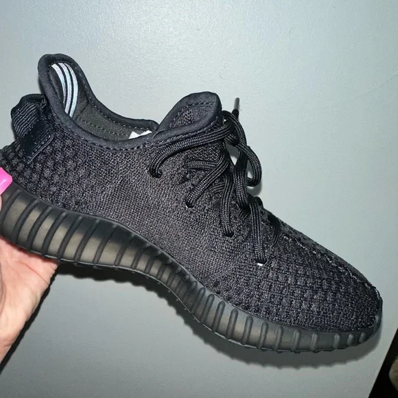 Brand new with tags, size 5 mens - Picture 2 of 4